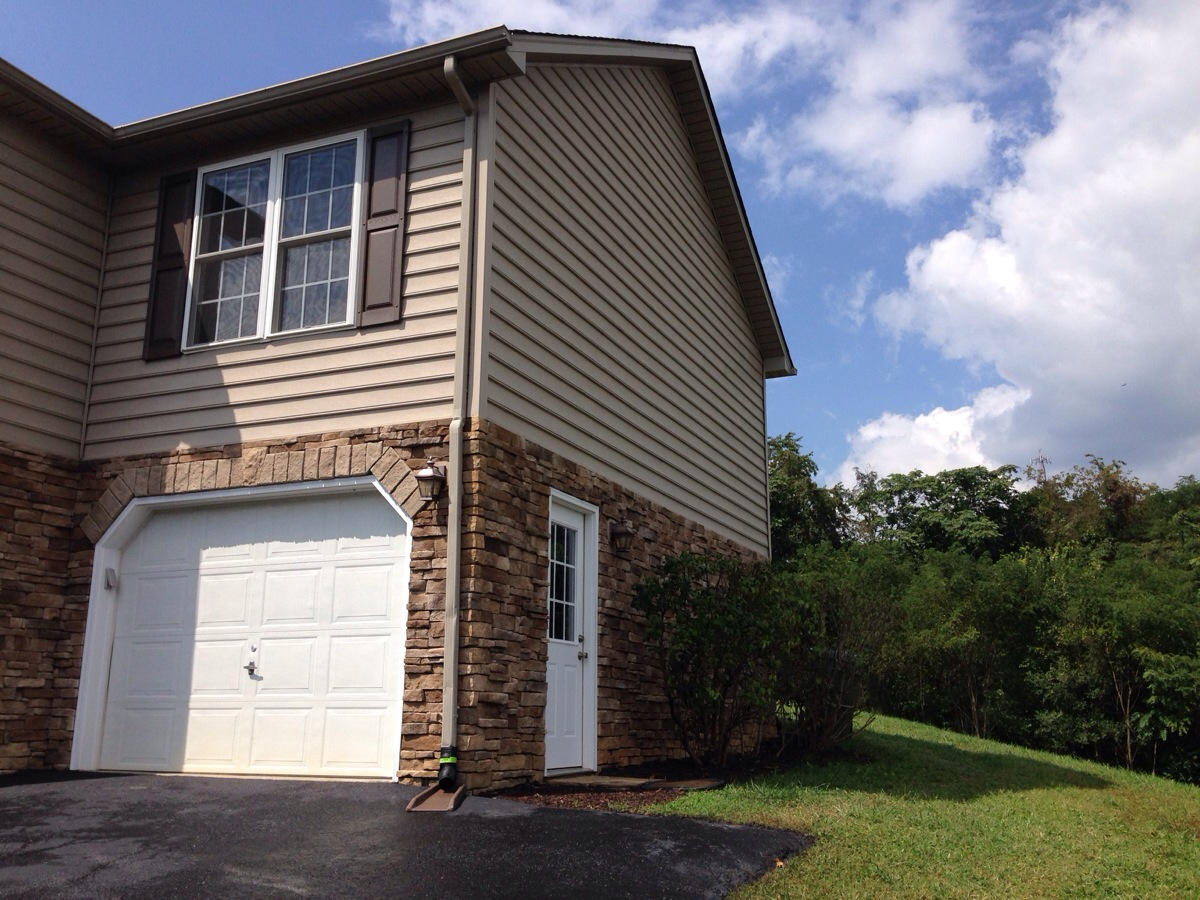 711 North Mill Road Salem, VA 24153 - Photo 15 of 36 Garage & Master Bdrn Window