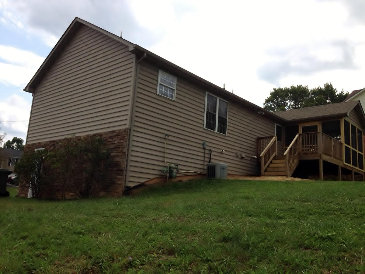 711 North Mill Road Salem, VA 24153 - Photo 16 of 36 Back of Garage Exterior