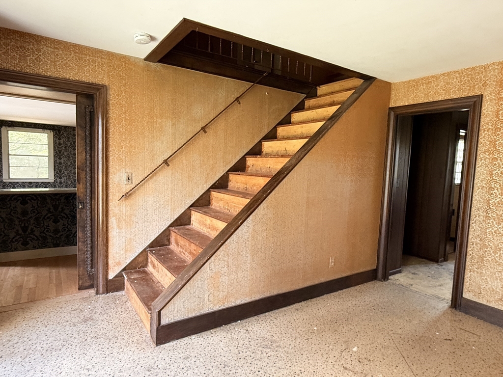 1049 Tucker Road Dartmouth, MA 02747 - Photo 10 of 21