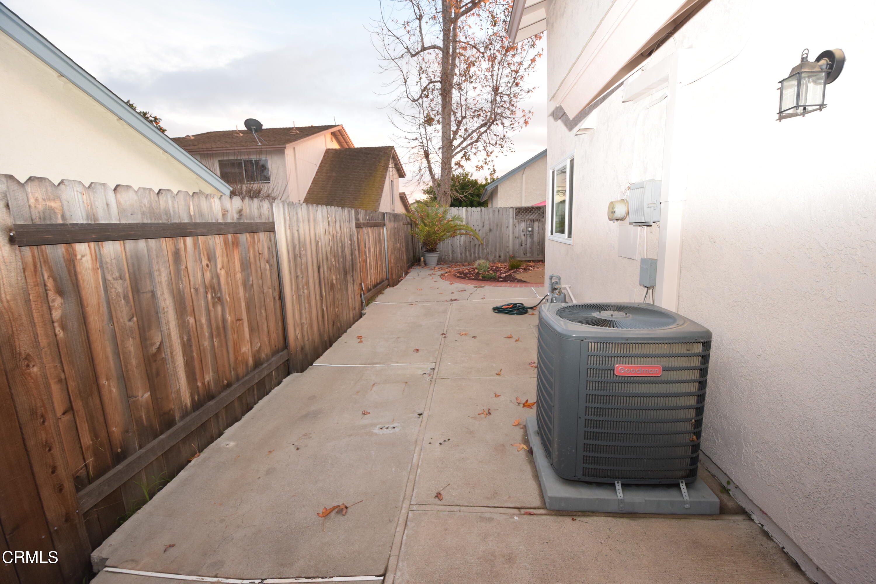 166 Ripley Street Camarillo, CA 93010 - Photo 26 of 28 a view of a backyard of the house