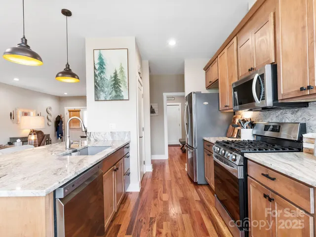 $444,000 | 371 Beechnut Drive, Hendersonville, NC 28739