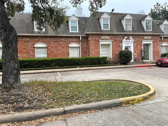 $1,200 | 2605 Marilee Lane, Unit 2, Houston, TX 77057