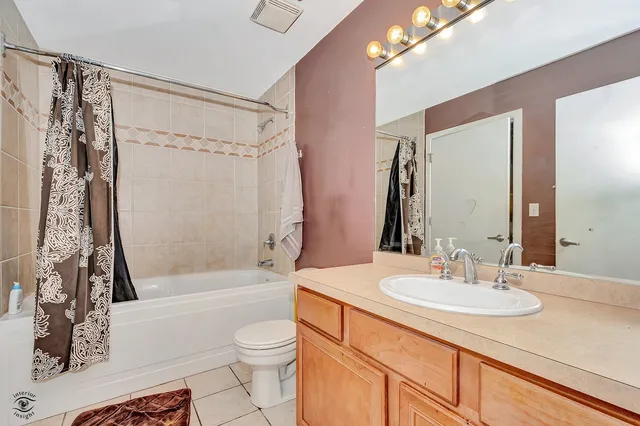 a view of washer and dryer