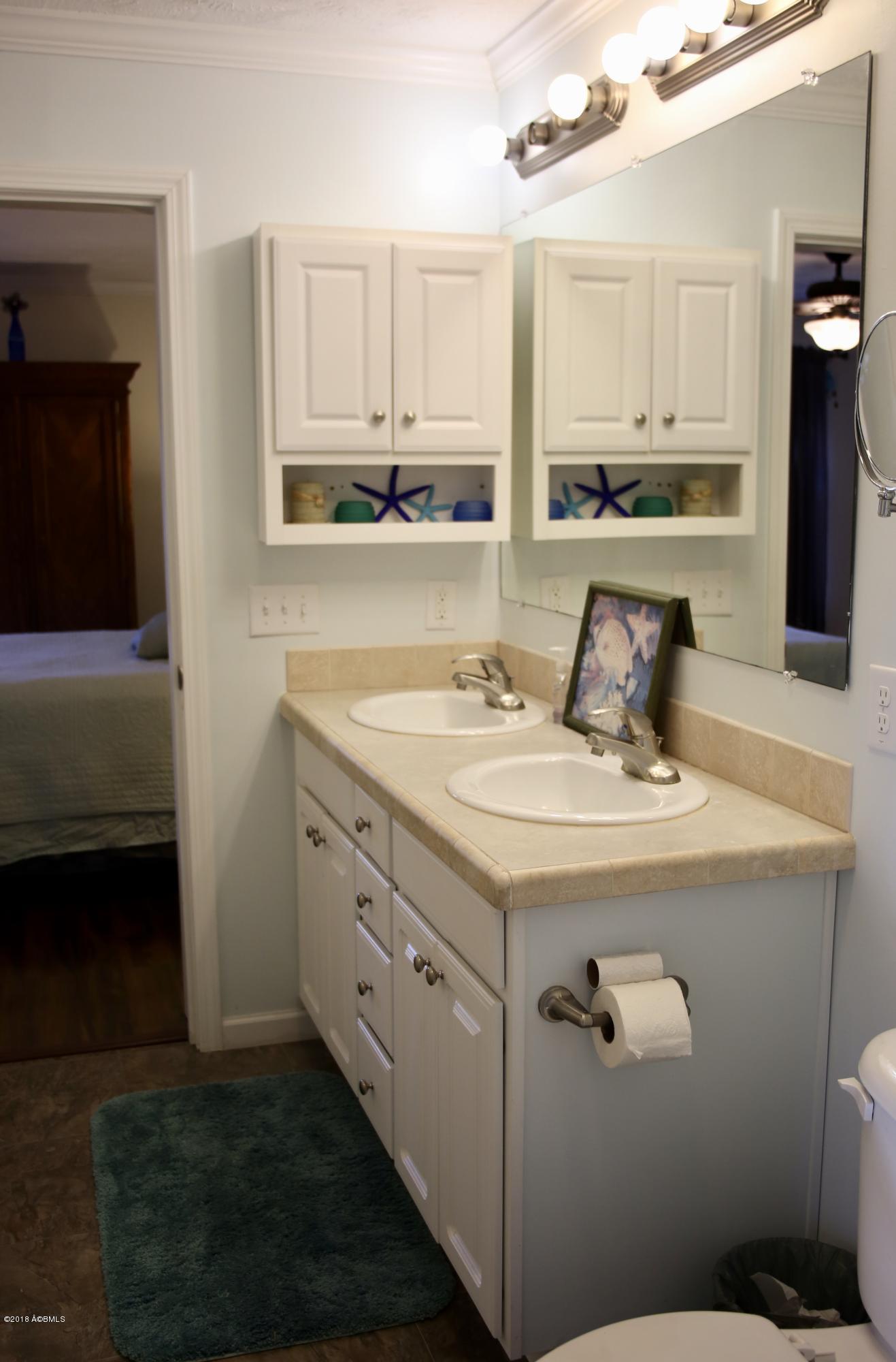 9 View Point Circle St. Helena Island, SC 29920 - Photo 15 of 36 Master Bath