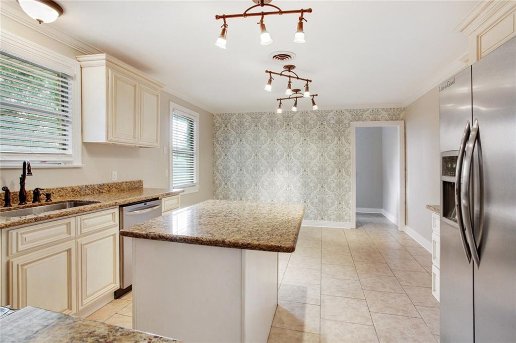 8924 Camille Court River Ridge, LA 70123 - Photo 4 of 16