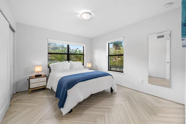 $1,495,000 | 215 North Swinton Avenue, Delray Beach, FL 33444