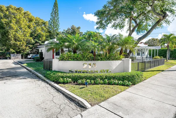 $1,495,000 | 215 North Swinton Avenue, Delray Beach, FL 33444