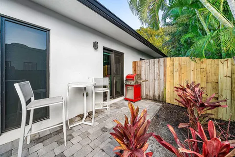 $1,595,000 | 215 North Swinton Avenue, Delray Beach, FL 33444