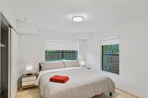 $1,595,000 | 215 North Swinton Avenue, Delray Beach, FL 33444