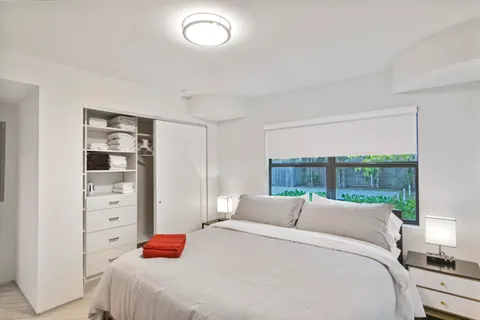 $1,595,000 | 215 North Swinton Avenue, Delray Beach, FL 33444