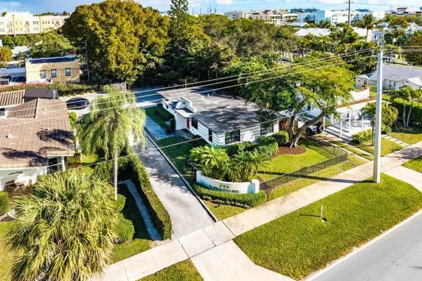 $1,495,000 | 215 North Swinton Avenue, Delray Beach, FL 33444