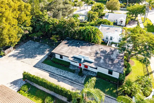 $1,495,000 | 215 North Swinton Avenue, Delray Beach, FL 33444
