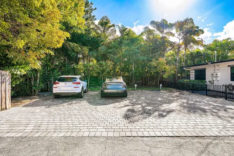 $1,595,000 | 215 North Swinton Avenue, Delray Beach, FL 33444