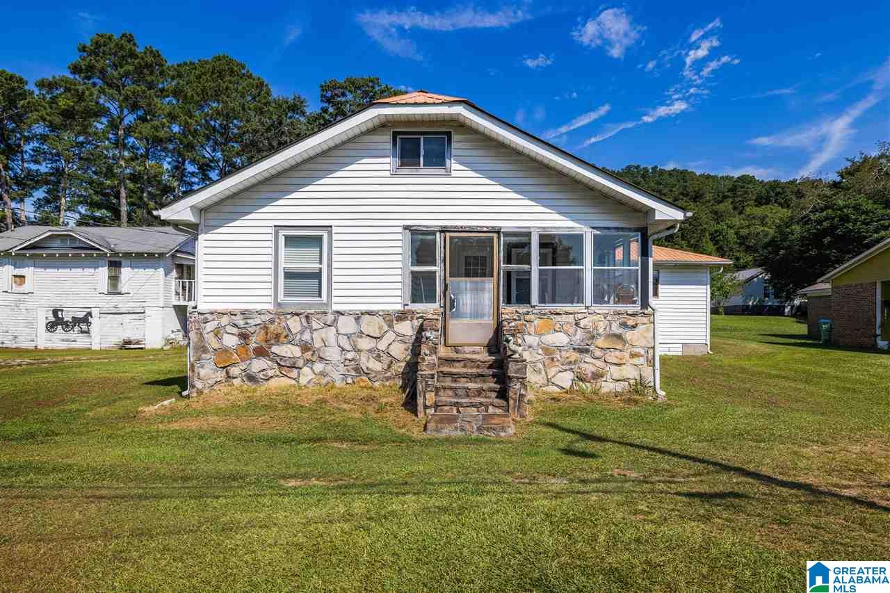 310 3rd Avenue West Oneonta, AL 35121 - Photo 1 of 27
