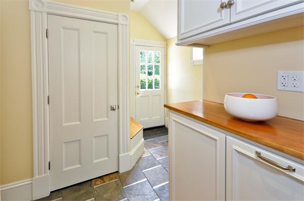 674 Webster Street Needham, MA 02492 - Photo 14 of 18