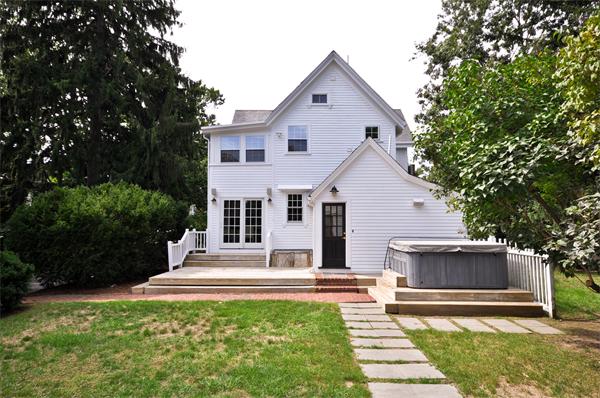 674 Webster Street Needham, MA 02492 - Photo 15 of 18