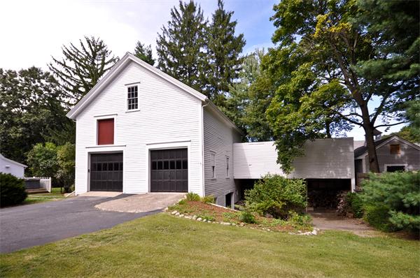 674 Webster Street Needham, MA 02492 - Photo 16 of 18