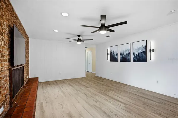 $440,000 | 3900 Northwest 37th Place, Gainesville, FL 32606