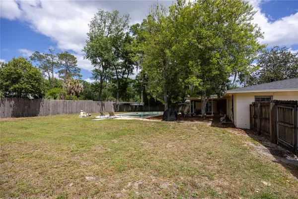 $440,000 | 3900 Northwest 37th Place, Gainesville, FL 32606