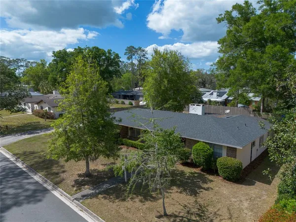 $440,000 | 3900 Northwest 37th Place, Gainesville, FL 32606