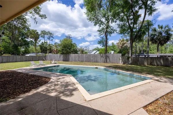 $440,000 | 3900 Northwest 37th Place, Gainesville, FL 32606