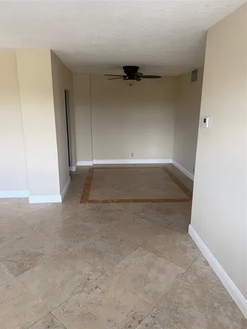 $2,200 | 2555 Northeast 11th Street, Unit 502, Fort Lauderdale, FL 33304