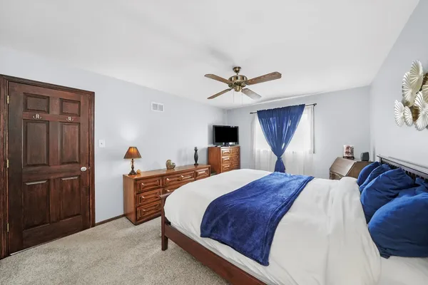 $399,974 | 12820 South Blossom Drive, Alsip, IL 60803