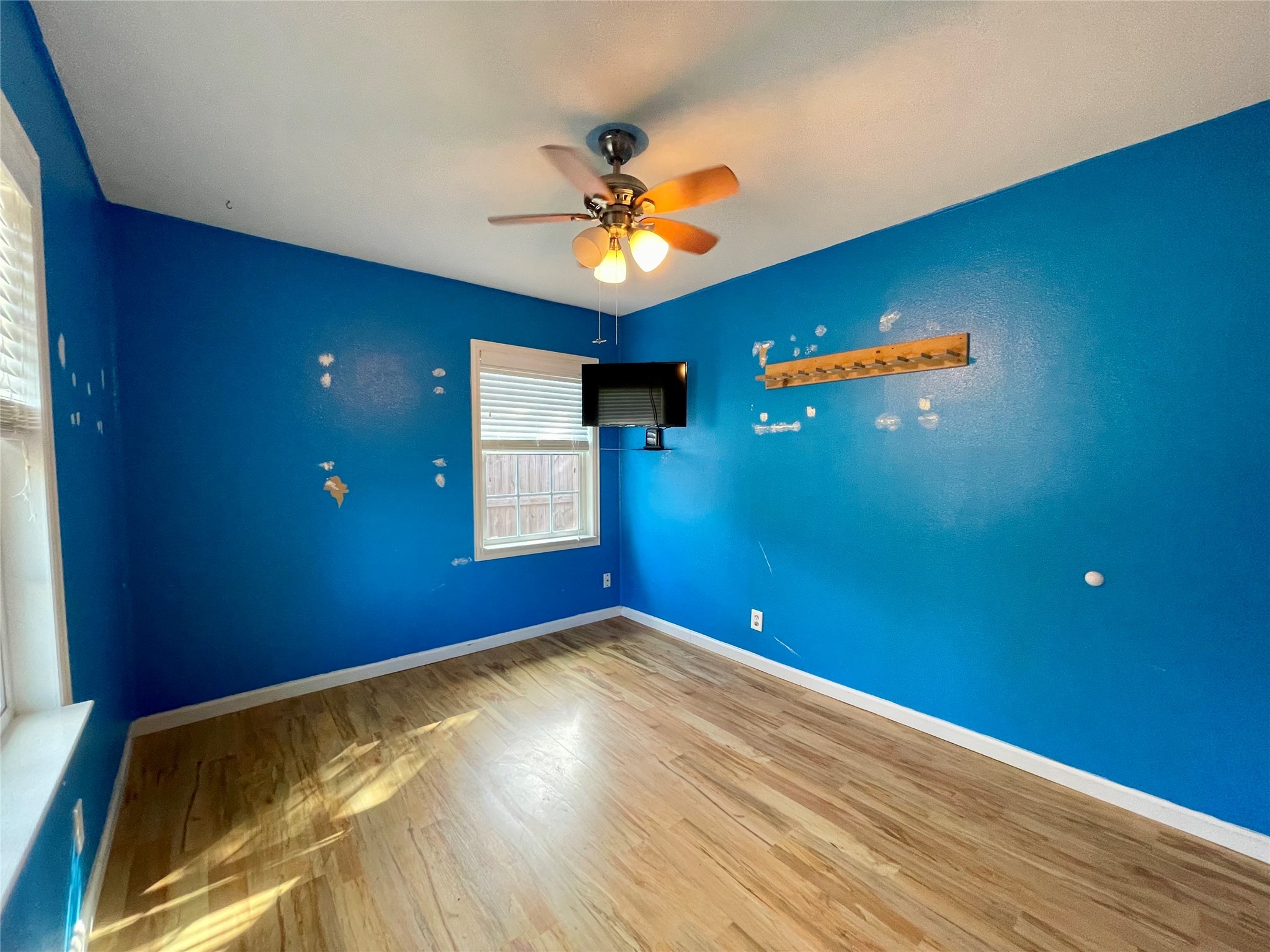 1113 Chevy Chase Drive Angleton, TX 77515 - Photo 24 of 32 Bedroom Two