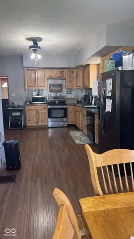 $130,000 | 1018 East 8th Street, Veedersburg, IN 47987