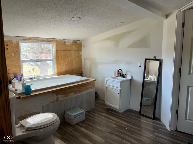 $130,000 | 1018 East 8th Street, Veedersburg, IN 47987