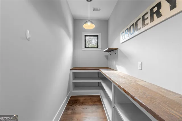 a area with an entryway door