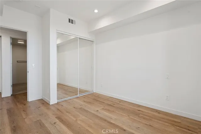 $6,250,000 | 222 North Manhattan Place, Los Angeles, CA 90004