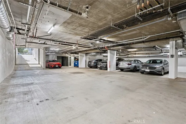 $6,250,000 | 222 North Manhattan Place, Los Angeles, CA 90004