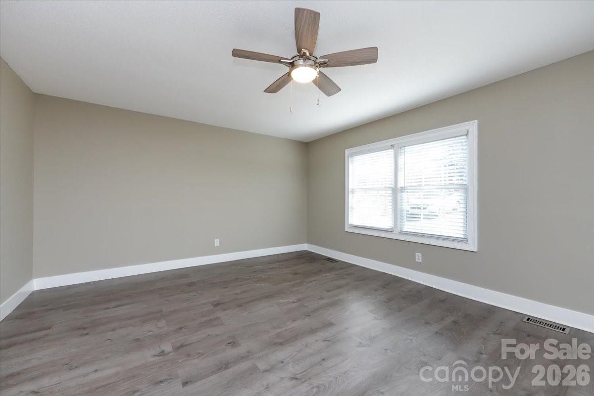 406 Robinson-Clemmer Road Dallas, NC 28034 - Photo 5 of 32