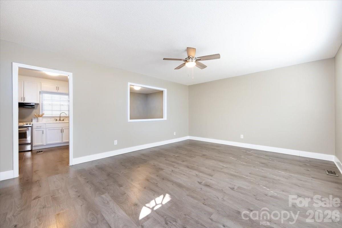 406 Robinson-Clemmer Road Dallas, NC 28034 - Photo 8 of 32