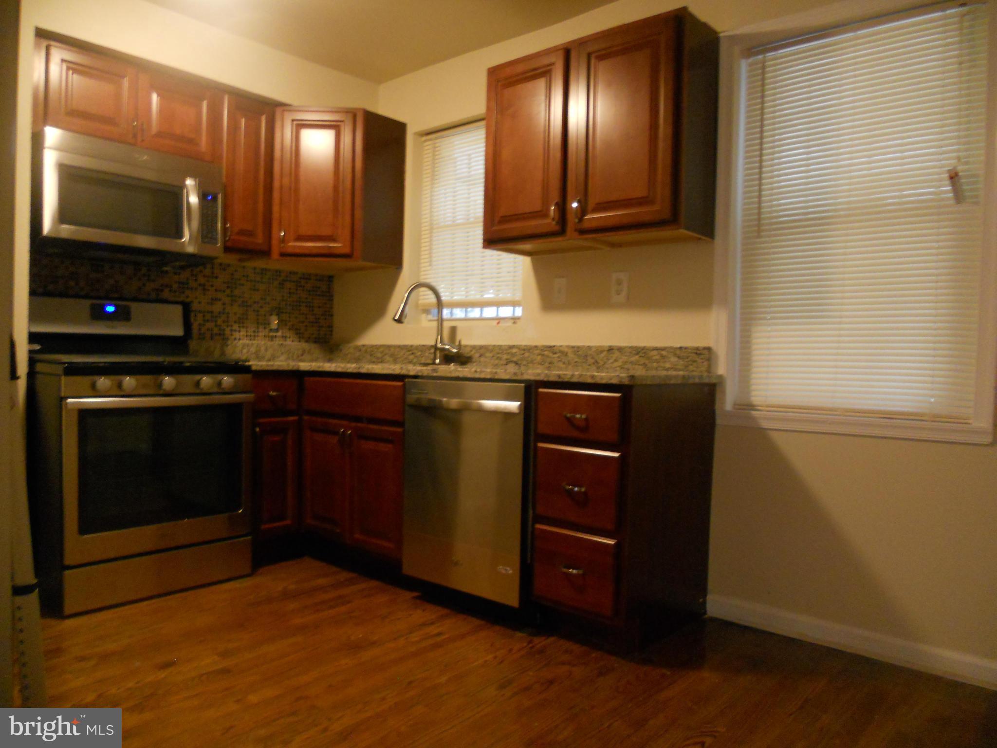 5155 Sheriff Road Northeast Washington, DC 20019 - Photo 4 of 10 Kitchen