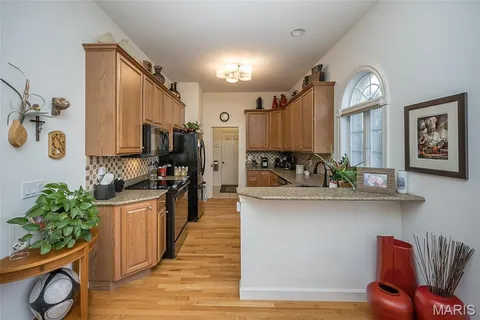 $665,000 | 904 Chesterfield Villas Circle, Chesterfield, MO 63017