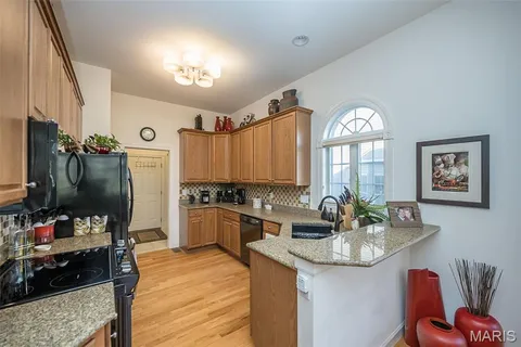 $665,000 | 904 Chesterfield Villas Circle, Chesterfield, MO 63017