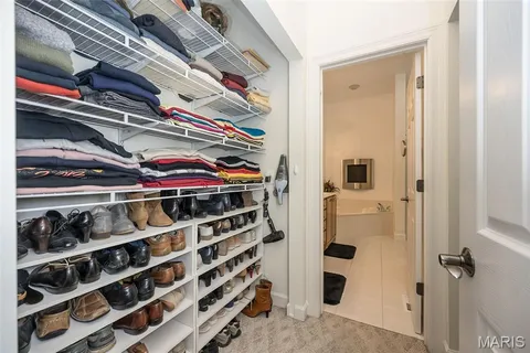 $665,000 | 904 Chesterfield Villas Circle, Chesterfield, MO 63017