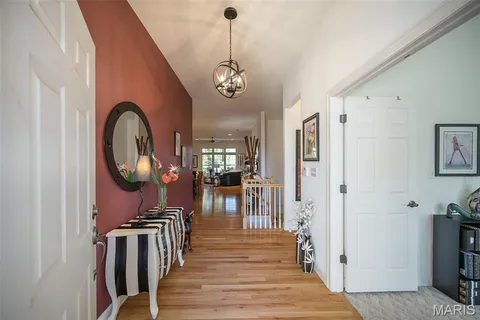 $665,000 | 904 Chesterfield Villas Circle, Chesterfield, MO 63017