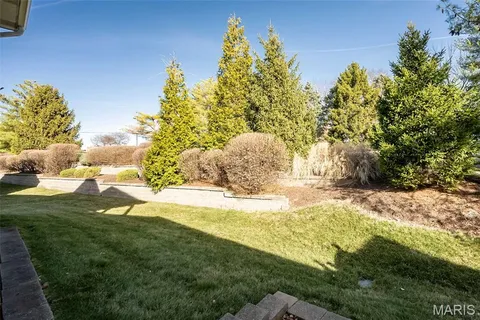 $665,000 | 904 Chesterfield Villas Circle, Chesterfield, MO 63017