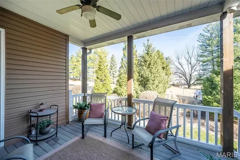 $665,000 | 904 Chesterfield Villas Circle, Chesterfield, MO 63017