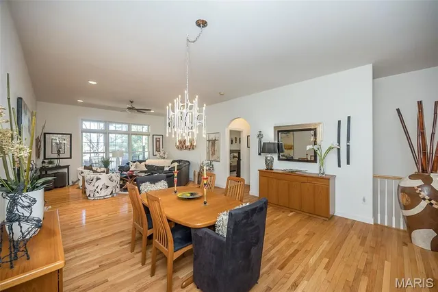 $665,000 | 904 Chesterfield Villas Circle, Chesterfield, MO 63017