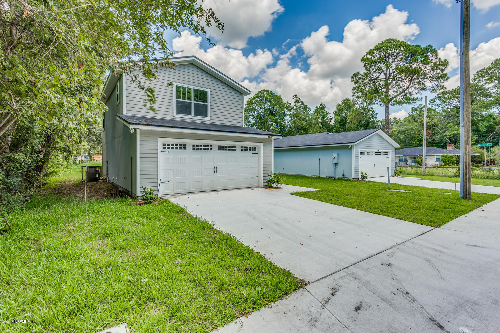 5543 Cruz Road Jacksonville, FL 32207 - Photo 3 of 25 front3-3