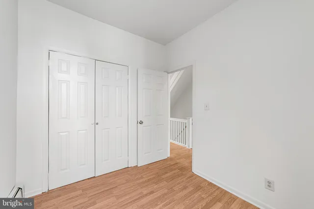 $239,900 | 25 Colonial Avenue, Trenton, NJ 08618