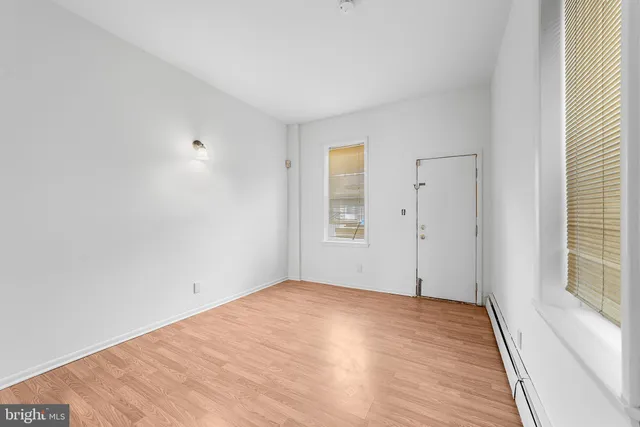 $239,900 | 25 Colonial Avenue, Trenton, NJ 08618