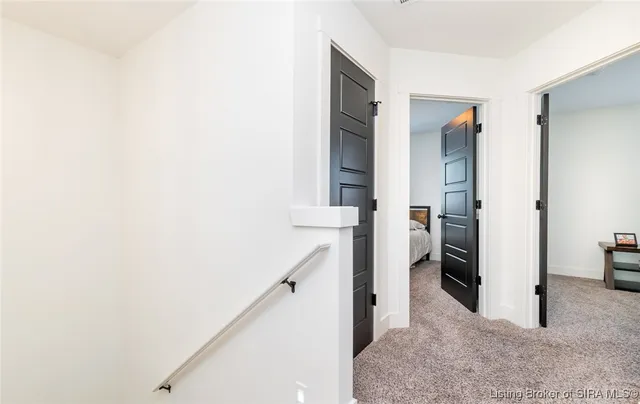 $2,600 | 719 East Chestnut Street, Jeffersonville, IN 47130