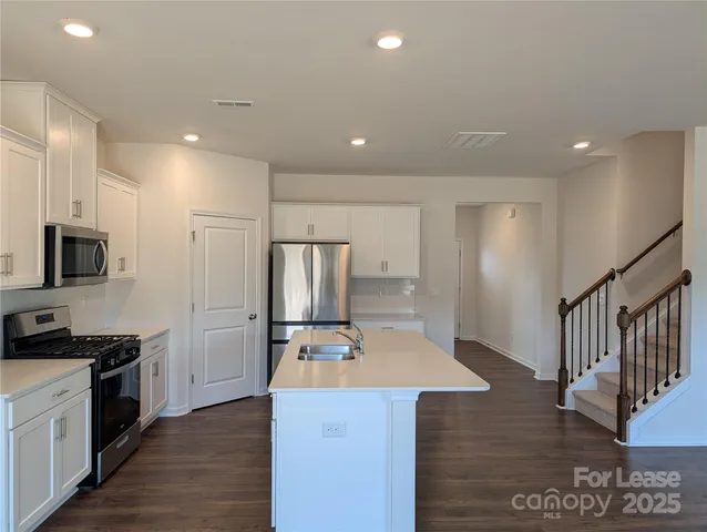 $2,750 | 10731 Claystone Drive, Davidson, NC 28036