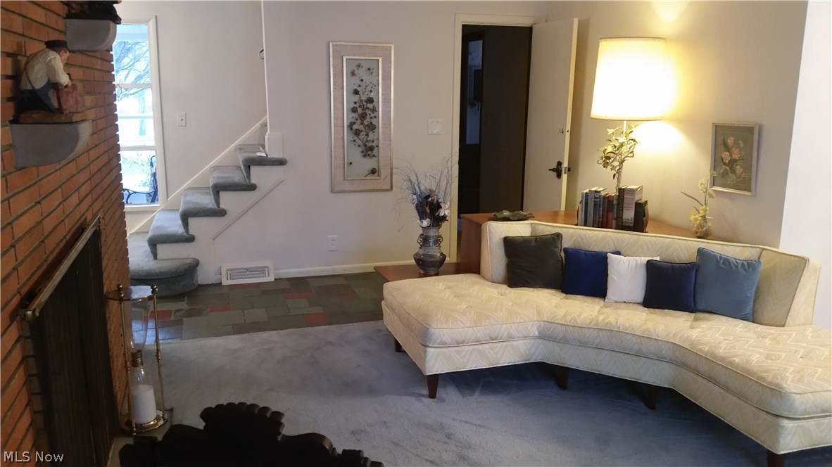 24112 Duffield Road Beachwood, OH 44122 - Photo 3 of 15 Gallery Image 3