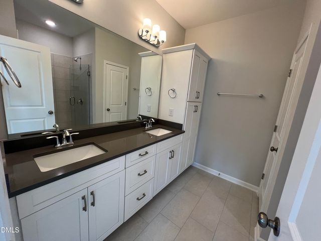 $450,000 | 2805 Carbondale Court, Unit 638, Apex, NC 27502